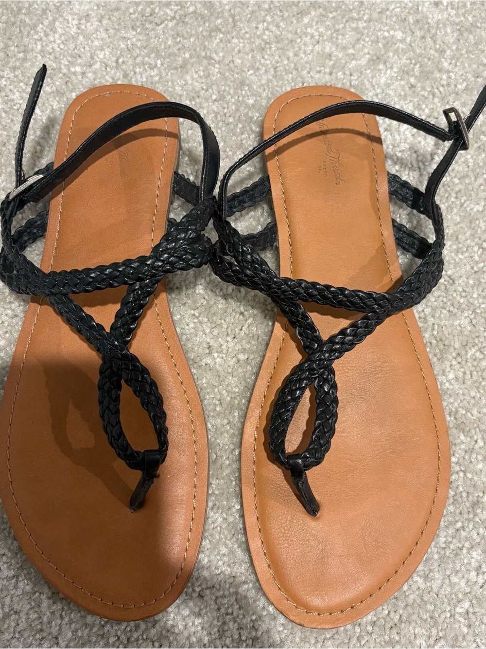 Universal Thread Black Braided Strap Sandals with Tan Footbed